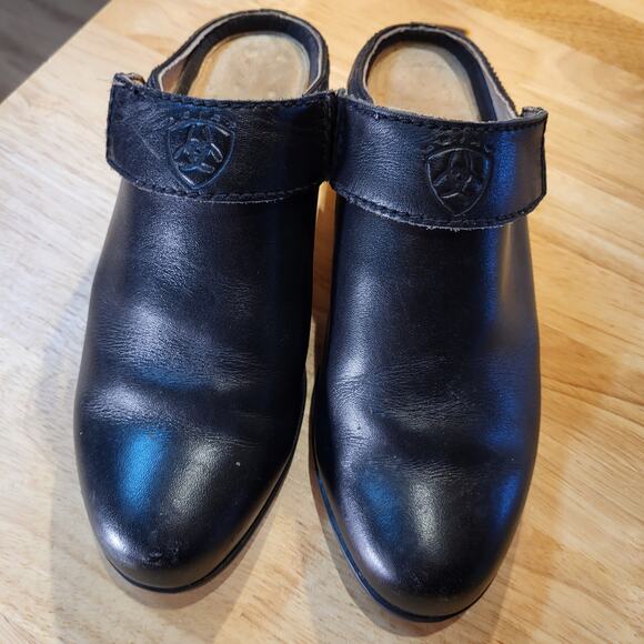 Ariat Black Leather Clogs Sling Back Mules Size 8.5 Rubber Sole Slip Proof - Picture 1 of 11